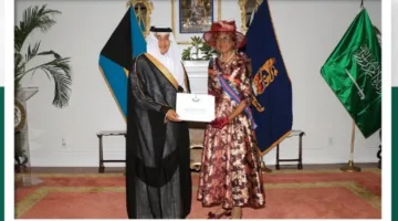 السفير “الحمودي” يسلم أوراق اعتماده كسفير غير مقيم لكومنولث جزر البهاما.
