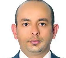 السفير محمد محمد السادة: تفاصيل الربح والخسارة في اتفاق وقف إطلاق النار بين صنعاء وواشنطن