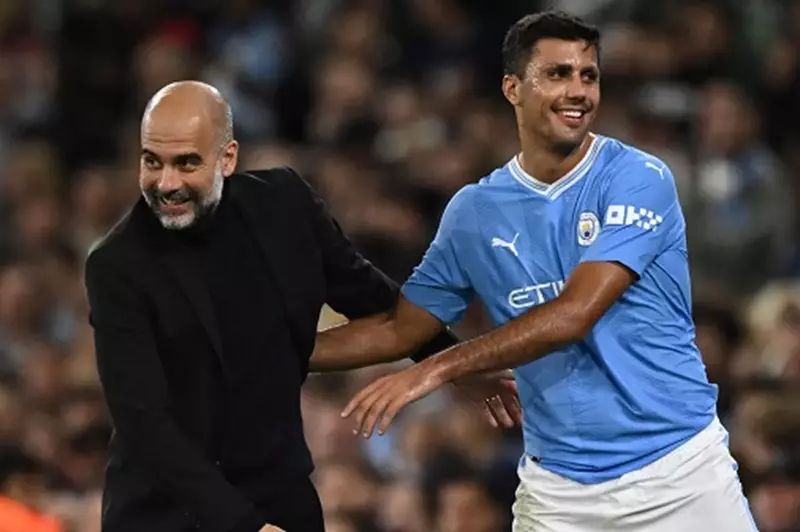 السلاح الغائب يعود.. رودري قد يتواجد في قائمة السيتي لمواجهة بورنموث. السلاح الغائب يعود.. رودري قد يتواجد في قائمة السيتي لمواجهة بورنموث.