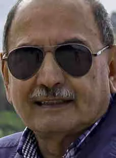 السيد ترامب يأخذ مما يريد من خدمه
