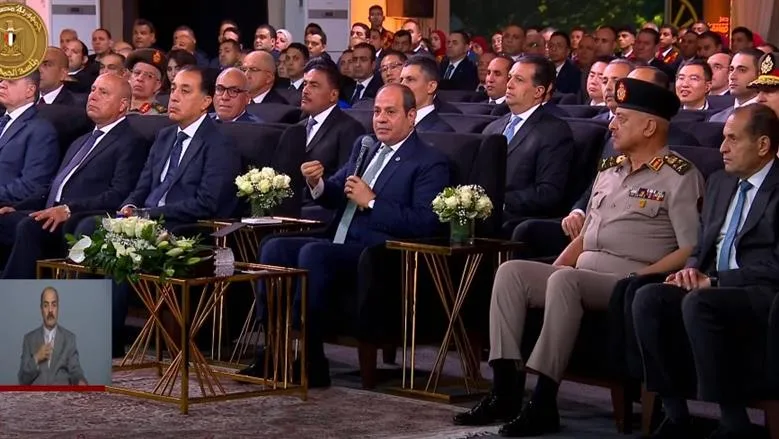 السيسي: مصر تستورد 15 مليون طن من القمح سنويًا، مما يجعلها أكبر مستورد عالمي.