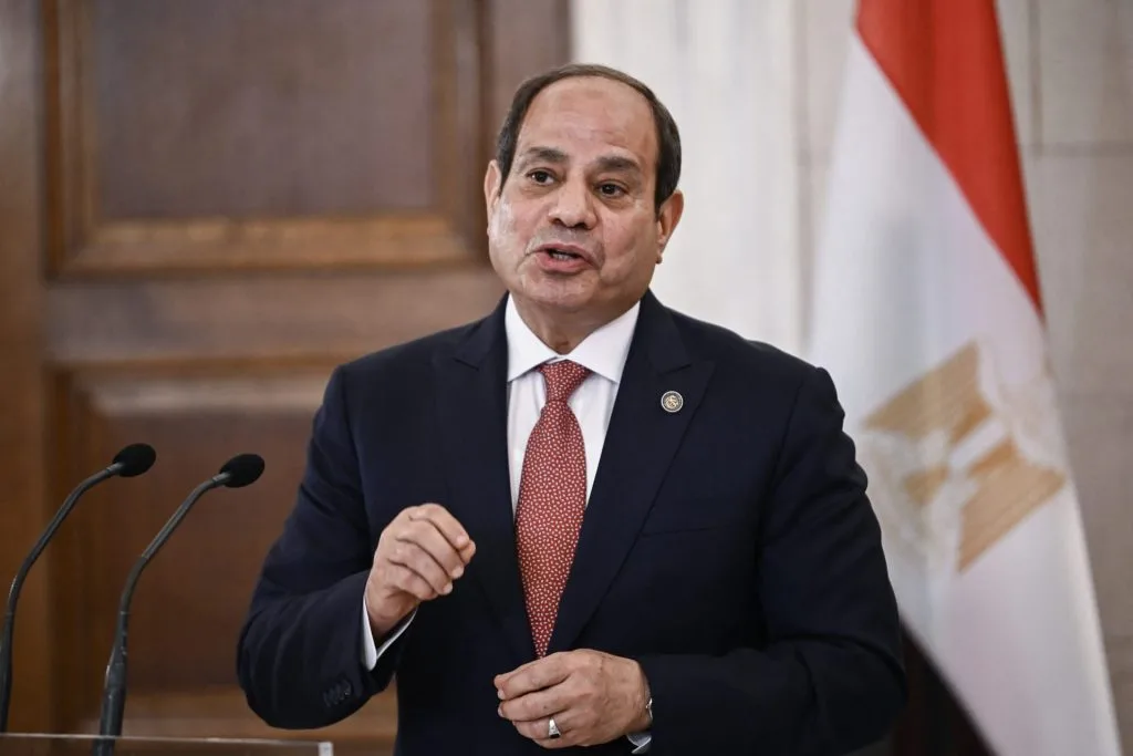 السيسي: مصر تهدف لضم 800 ألف فدان إضافية قبل نهاية أغسطس 2025 السيسي: مصر تهدف لضم 800 ألف فدان إضافية قبل نهاية أغسطس 2025