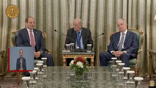 السيسي يلتقي نظيره اليوناني بقصر الرئاسة بأثينا السيسي يلتقي نظيره اليوناني بقصر الرئاسة بأثينا