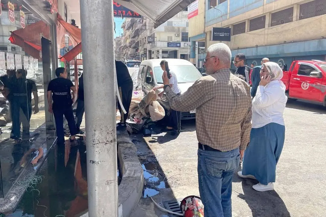 السيطرة على حريق بمحل تجاري بشارع الجيش في بورسعيد دون إصابات السيطرة على حريق بمحل تجاري بشارع الجيش في بورسعيد دون إصابات