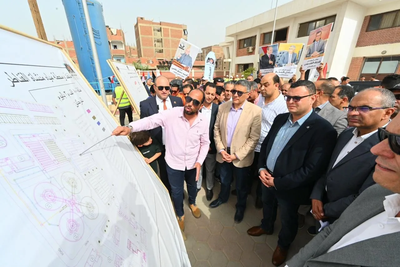 الشربيني يزور محطة مياه منشأة القناطر