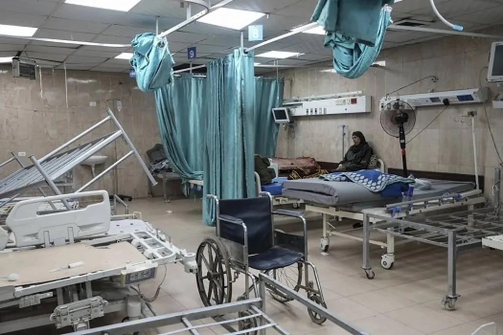 الصحة العالمية تنبه من خطر انهيار النظام الصحي في غزة قريبًا