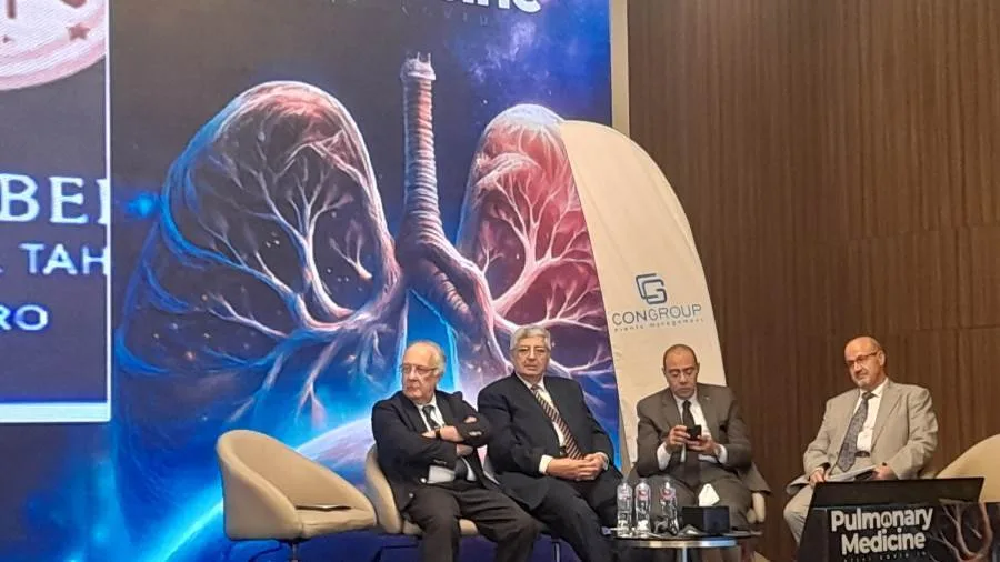 الصحة تنظم مؤتمرًا علميا لتشخيص وعلاج الربو الشعبي ومكافحة التدخين الصحة تنظم مؤتمرًا علميا لتشخيص وعلاج الربو الشعبي ومكافحة التدخين