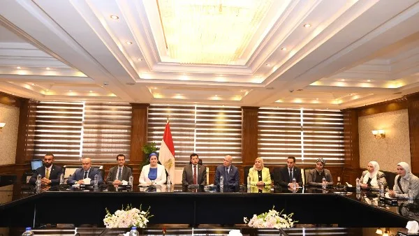 الطفولة والأمومة و الشباب والرياضة يوقعان برتوكول تعاون لدعم الأطــفال الطفولة والأمومة و الشباب والرياضة يوقعان برتوكول تعاون لدعم الأطــفال