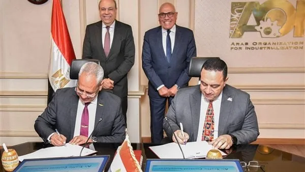 العربية للتصنيع ووزير الطيران يوقعان بروتوكولا لتوفير محاكيات علوم الطيران ووسائل تدريب حديثة ومتطورة العربية للتصنيع ووزير الطيران يوقعان بروتوكولا لتوفير محاكيات علوم الطيران ووسائل تدريب حديثة ومتطورة