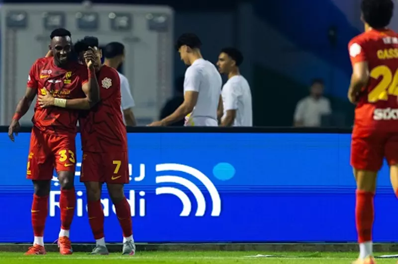 العروبة يواجه خطر الهبوط بعد خسارته أمام القادسية في الدوري السعودي العروبة يواجه خطر الهبوط بعد خسارته أمام القادسية في الدوري السعودي