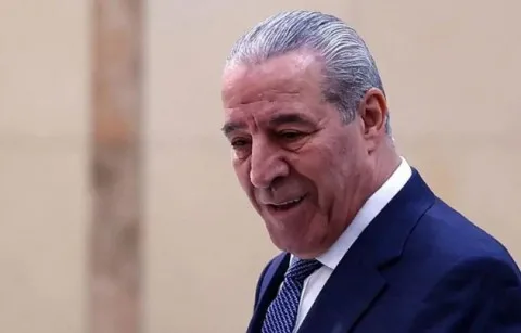 الغارديان: الفلسطينيون بحاجة ماسة إلى قائد يمثلهم لكنهم يواجهون عملية احتيال غير ديمقراطية جديدة الغارديان: الفلسطينيون بحاجة ماسة إلى قائد يمثلهم لكنهم يواجهون عملية احتيال غير ديمقراطية جديدة