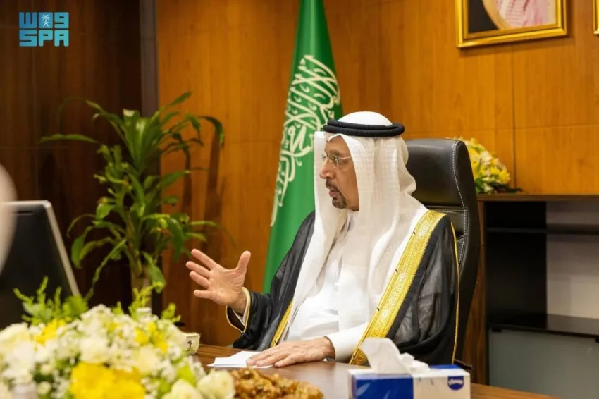 الفالح يجتمع مع قادة هيئة تطوير جدة الفالح يجتمع مع قادة هيئة تطوير جدة