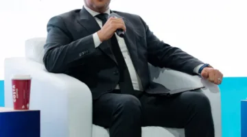 القابضة للمطارات متحدث رئيسي في قمة مستقبل الدول الرقمية FDC Summit 2025