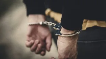 إيقاف سائق قام بأداء حركات استعراضية خلال موكب زفاف في الشرقية