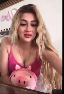 القصة الكاملة لمقتل التيك توكر المكسيكية فاليريا ماركيز خلال بث مباشر