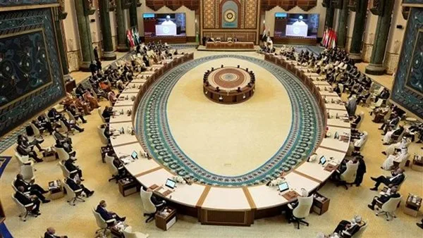القمة العربية تدعو المجتمع الدولي للضغط من أجل إنهاء العنف في غزة القمة العربية تدعو المجتمع الدولي للضغط من أجل إنهاء العنف في غزة