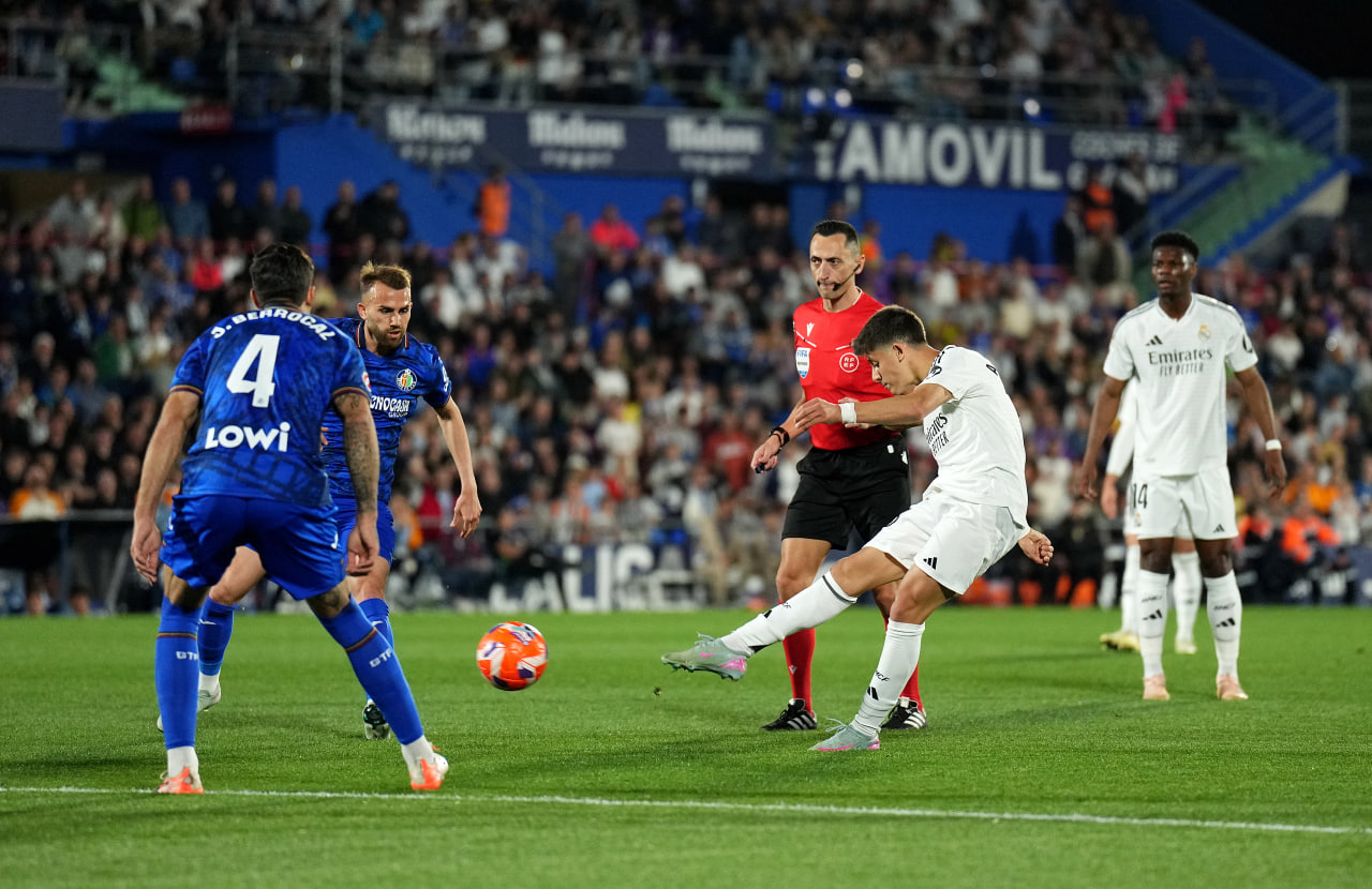 القنوات الناقلة لمباراة ريال مدريد ضد سيلتا فيجو بالجولة 34 في الدوري الإسباني القنوات الناقلة لمباراة ريال مدريد ضد سيلتا فيجو بالجولة 34 في الدوري الإسباني