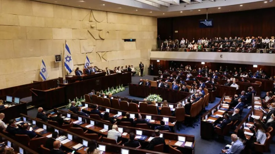 الكنيست تبحث موضوع “حق اليهود في الصلاة” في الأقصى والاقتحامات الجماعية للموقع. الكنيست تبحث موضوع “حق اليهود في الصلاة” في الأقصى والاقتحامات الجماعية للموقع.