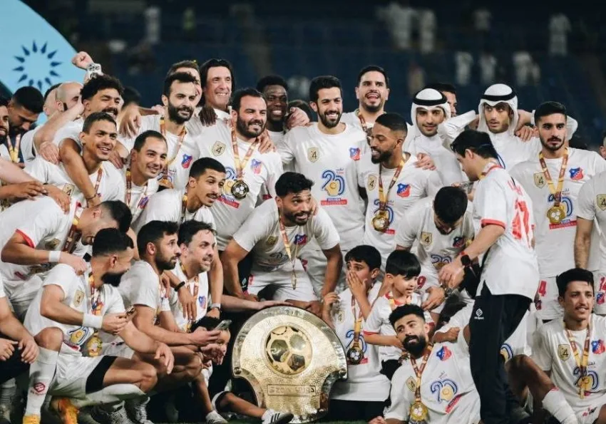 الكويت يحصل على لقبه العشرون في الدوري. الكويت يحصل على لقبه العشرون في الدوري.