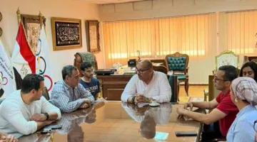 اللجنة الأولمبية تستضيف وفد دبلوم الإدارة الرياضية من “فيفا”