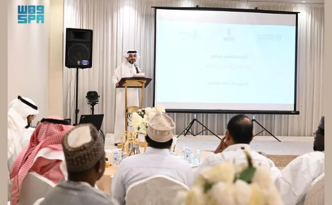 “اللغة العربية على الساحة العالمية”.. مجمع الملك سلمان يُنهي دورة تأهيل الخبراء في جدة “اللغة العربية على الساحة العالمية”.. مجمع الملك سلمان يُنهي دورة تأهيل الخبراء في جدة