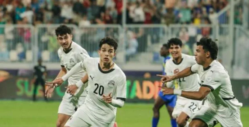 اللمسات النهائية لإقامة مباراة مصر وغانا بأمم أفريقيا للشباب بستاد السويس اللمسات النهائية لإقامة مباراة مصر وغانا بأمم أفريقيا للشباب بستاد السويس