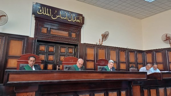 المؤبد لـ عاطل والمشدد 3 سنوات لآخر قتـ.ـلوا فلاحا وأصابوا ابنته بأسيوط المؤبد لـ عاطل والمشدد 3 سنوات لآخر قتـ.ـلوا فلاحا وأصابوا ابنته بأسيوط
