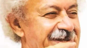 المخرج أحمد فؤاد درويش يستضيفه ورشة الزيتون الأدبية في أمسية الليلة.