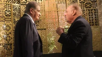 المخرج الأمريكي ليزلي جريف يكشف كواليس تصوير «التحقيق مع الرئيس» في مصر