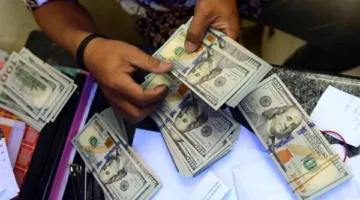 ارتفاع الـ33 مليار دولار في تحويلات المصريين: أسباب تراجع الدولار أمام الجنيه وصدمة أسعار الذهب عالمياً وتأثير ذلك على سوق الصاغة المصرية