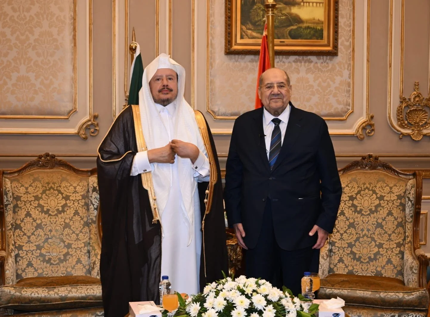 المستشار عبدالوهاب عبدالرازق يرحب برئيس مجلس الشورى السعودي المستشار عبدالوهاب عبدالرازق يرحب برئيس مجلس الشورى السعودي