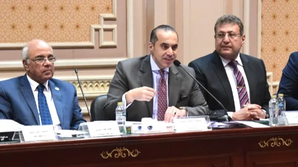 المستشار محمود فوزي: الحكومة تقف على مسافة واحدة بين المالك والمستأجر المستشار محمود فوزي: الحكومة تقف على مسافة واحدة بين المالك والمستأجر