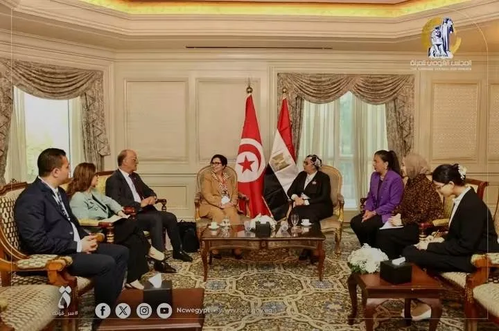 المستشارة أمل عمار تلتقي وزيرة الأسرة والمرأة والطفولة وكبار السن بتونس المستشارة أمل عمار تلتقي وزيرة الأسرة والمرأة والطفولة وكبار السن بتونس