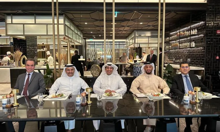 المسلماني ووزراء الإعلام من الكويت والإمارات والبحرين ولبنان يبحثون آليات التعاون. المسلماني ووزراء الإعلام من الكويت والإمارات والبحرين ولبنان يبحثون آليات التعاون.