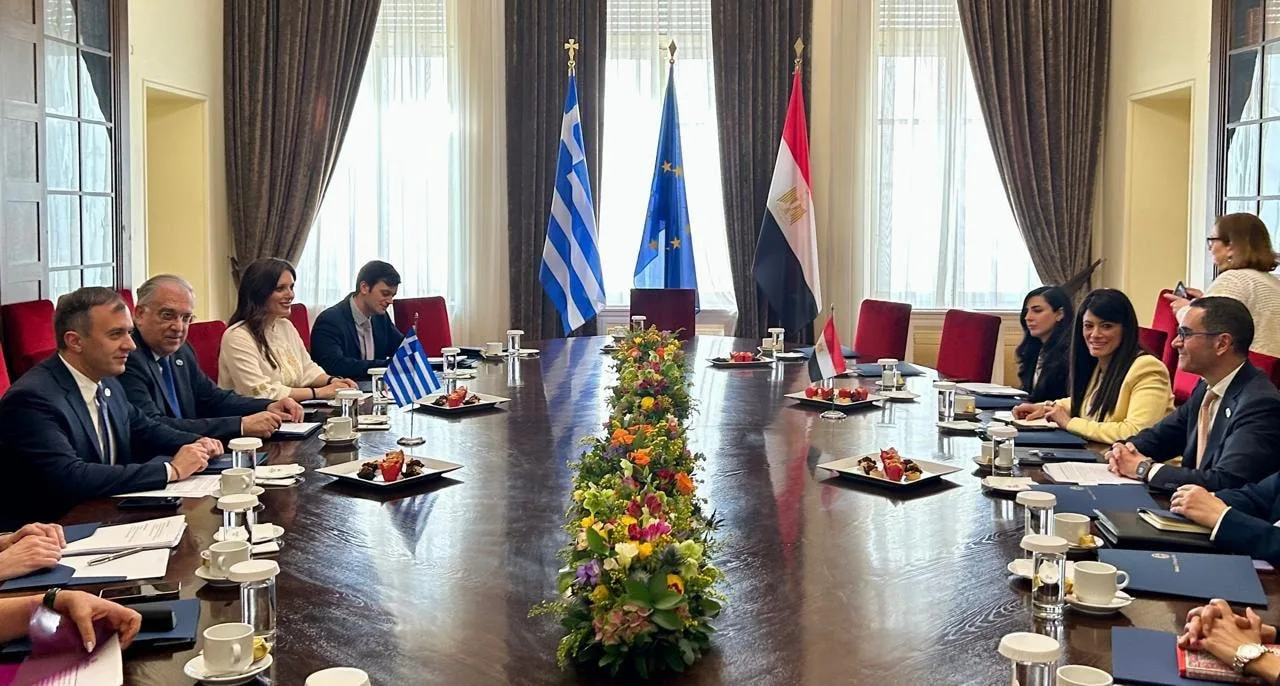 المشاط: بيئة الأعمال في مصر تشهد تحسنًا كبيرًا لجذب الاستثمارات اليونانية المشاط: بيئة الأعمال في مصر تشهد تحسنًا كبيرًا لجذب الاستثمارات اليونانية