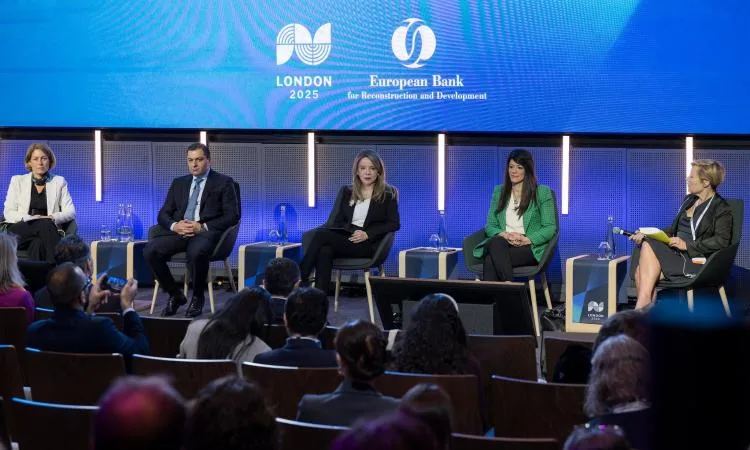 المشاط: إدماج المرأة في الاقتصاد ليس خياراً ترفيهياً بل حاجة ملحة لتحقيق نمو شامل ومستدام. المشاط: إدماج المرأة في الاقتصاد ليس خياراً ترفيهياً بل حاجة ملحة لتحقيق نمو شامل ومستدام.