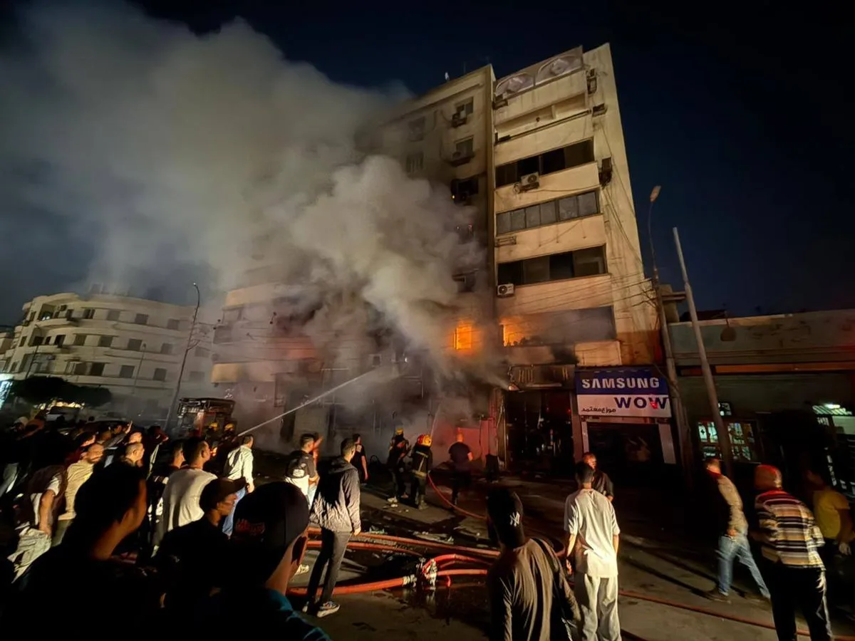 المعمل الجنائي يعاين موقع حريق مطعم فى مصر الجديدة (صور) المعمل الجنائي يعاين موقع حريق مطعم فى مصر الجديدة (صور)
