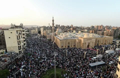 المعهد القومي للبحوث الفلكية في مصر يعلن عن موعد أول أيام عيد الأضحى