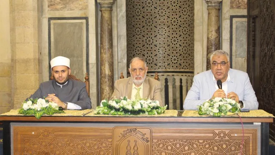 الملتقى الفقهي في الأزهر: علماء المسلمين يسجلون أسماءهم في تاريخ الطب العالمي والأزهر يحتفظ بإرثهم الملتقى الفقهي في الأزهر: علماء المسلمين يسجلون أسماءهم في تاريخ الطب العالمي والأزهر يحتفظ بإرثهم