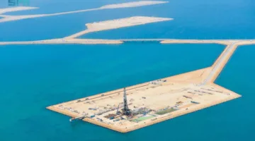 المملكة تبدأ مرحلة جديدة في استكشاف النفط في رمالها عام 1933م.