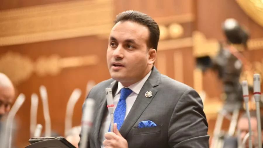 النائب عمرو فهمي: ضرورة إجراء دراسات دقيقة «للإيجار القديم» وحله بشكل عادل يراعي حقوق الطرفين النائب عمرو فهمي: ضرورة إجراء دراسات دقيقة «للإيجار القديم» وحله بشكل عادل يراعي حقوق الطرفين