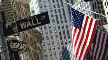 الهيئة الأمريكية للإشراف على الأسواق المالية تضع استراتيجية لتحقيق التوازن المالي وتقليص القوى العاملة.