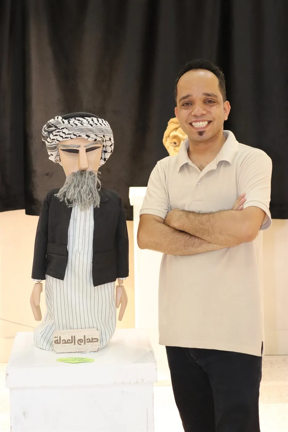 اليمنى صدام العدله: فنانو مسرح العرائس يعانون في تقديم عروضهم (حوار) اليمنى صدام العدله: فنانو مسرح العرائس يعانون في تقديم عروضهم (حوار)