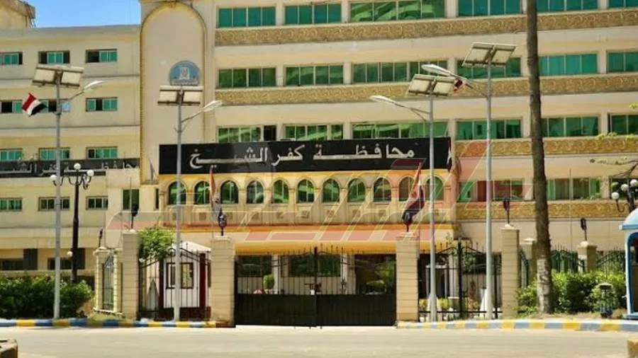 اليوم… توزيع 14 عقدًا لتقنين أراضي الدولة على المواطنين المستفيدين. اليوم… توزيع 14 عقدًا لتقنين أراضي الدولة على المواطنين المستفيدين.