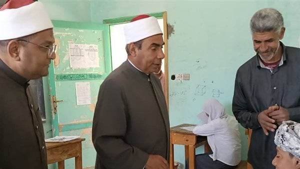 اليوم.. طلاب النقل بالثانوية الأزهرية بجنوب سيناء يؤدون امتحانات الأحياء والحديث وعلوم القرآن اليوم.. طلاب النقل بالثانوية الأزهرية بجنوب سيناء يؤدون امتحانات الأحياء والحديث وعلوم القرآن