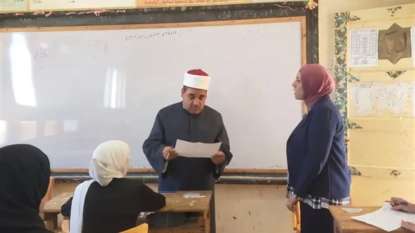 اليوم.. طلاب صفوف النقل بالأزهر يؤدون امتحانات اللغة الأجنبية وأصول الدين والدراسات بجنوب سيناء اليوم.. طلاب صفوف النقل بالأزهر يؤدون امتحانات اللغة الأجنبية وأصول الدين والدراسات بجنوب سيناء