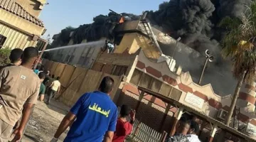 امتداد حريق في مصنع بلاستيك بالمنطقة الصناعية بأكتوبر لمخزن بالات خشب