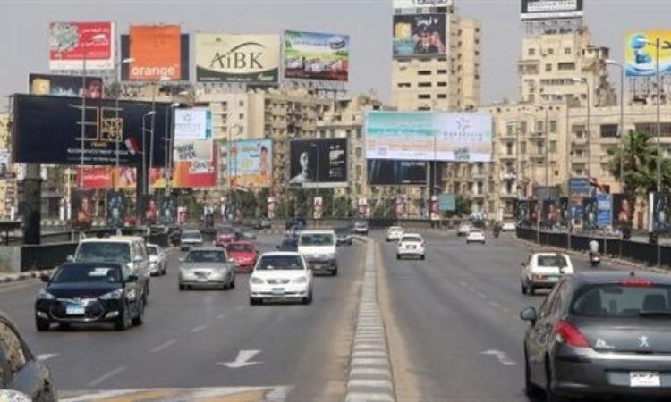 انتظام الحركة بمعظم محاور القاهرة..وكثافات بشارعى القصر العينى والكورنيش انتظام الحركة بمعظم محاور القاهرة..وكثافات بشارعى القصر العينى والكورنيش