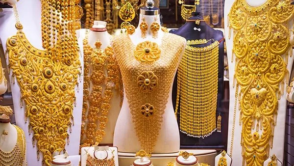 انخفاض أسعار الذهب في الإمارات اليوم.. وعيار 21 يسجل 345 درهمًا انخفاض أسعار الذهب في الإمارات اليوم.. وعيار 21 يسجل 345 درهمًا