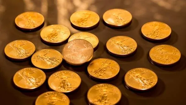 انخفاض كبير في قيمة الجنيه الذهب بالسوق المصري انخفاض كبير في قيمة الجنيه الذهب بالسوق المصري